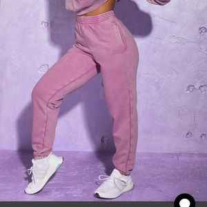 RENEW - BO+TEE
Full Length Cuffed Joggers In Berry